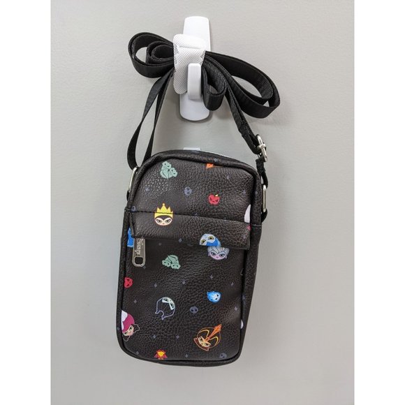 buckle down Handbags - Disney Villains Chibi Faces Black Crossbody Purse Bag NWT Ursule Maleficent Hook